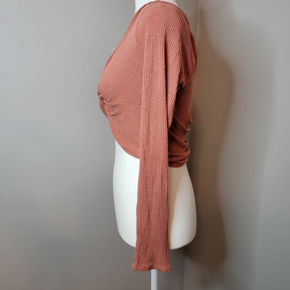 NWT cropped sweater/top - Altar'd State - size large - tan/coral - Picture 3 of 5